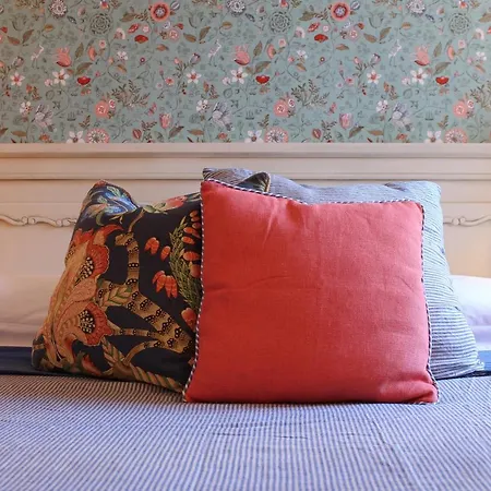 Grand Rive Bed and breakfast *